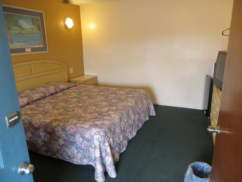 Budget Inn Sebring Eksteriør bilde